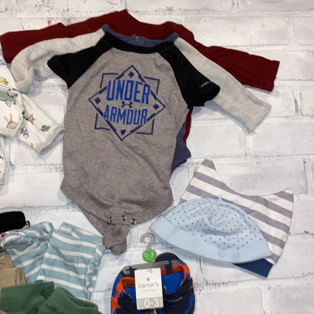 Babyboy 0/3m onesie pants bundle!!